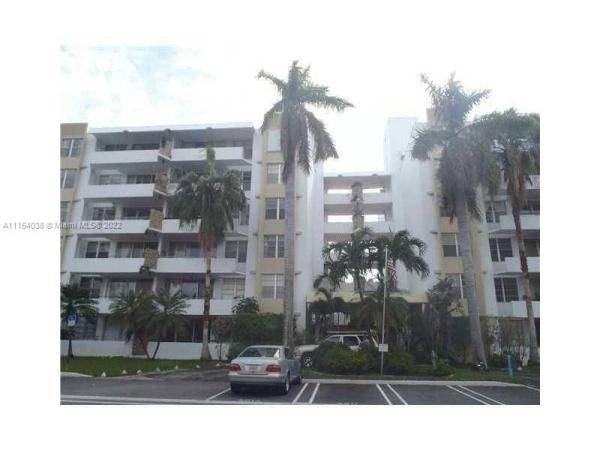 The Vintage, 1080 94th St #603, Bay Harbor Islands, Florida 33154, image 2