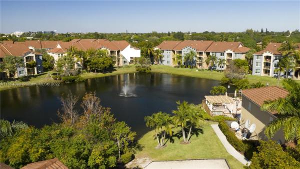 Mirabella Villas, 620 Villa Cir, Boynton Beach, Florida 33435, image 2
