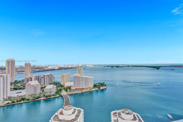 The Plaza On Brickell East, 950 Brickell Bay Dr #3810, Miami, Florida 33131, image 2