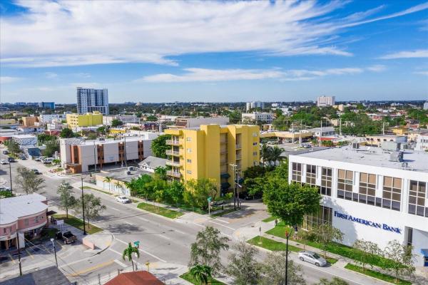 Royal, 1855 SW 1st St #302, Miami, Florida 33135, image 1