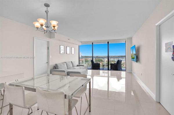 Waterview 2, 20515 E Country Club Dr #1241, Aventura, Florida 33180, image 2