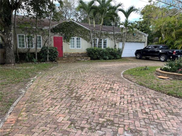 Biscayne Lawn, 1004 NE 119 St #, Biscayne Park, Florida 33161, image 2