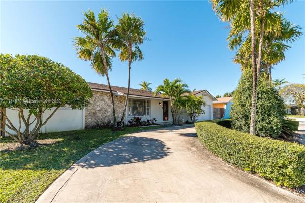 Saga Bay, 8230 SW 204th St, Cutler Bay, Florida 33189, image 2