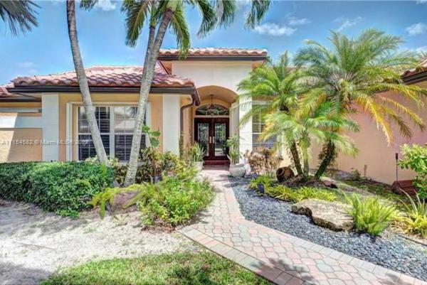 Boca Vista Estates, 9564 Lake Serena Dr, Boca Raton, Florida 33496, image 2