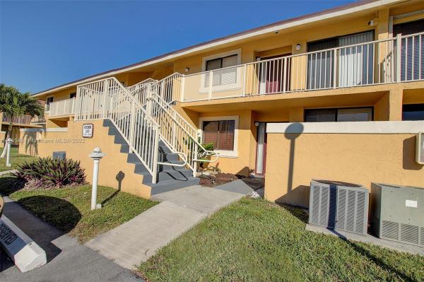 Misty Lake, 510 NW 214th St #202, Miami Gardens, Florida 33169, image 2