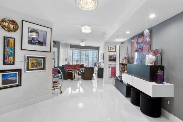 Infinity At Brickell, 60 SW 13th St #1124, Miami, Florida 33130, image 2