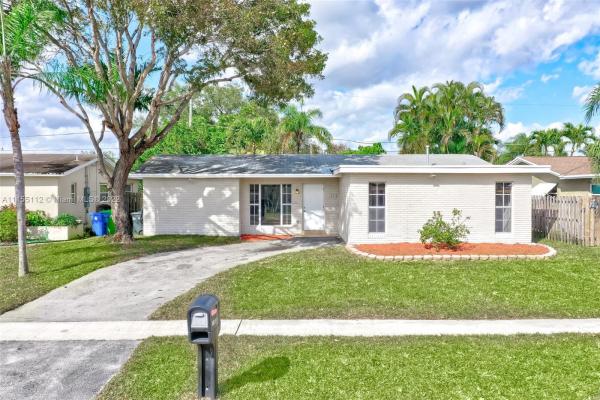 Twin Lakes, 11651 NW 31st St, Sunrise, Florida 33323, image 2