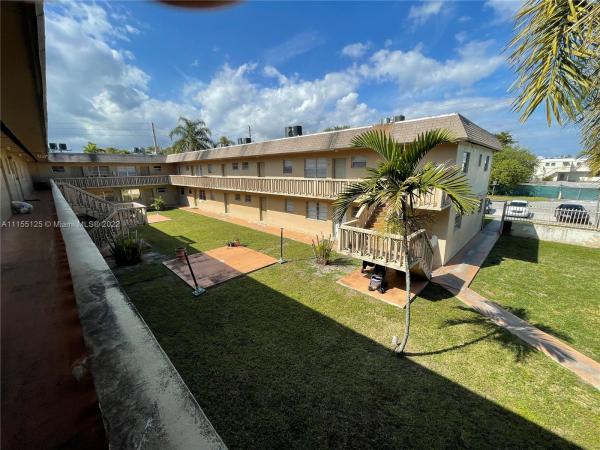 1350 NE 119th St #1350-25, Unincorporated Dade County, Florida 33161, image 2