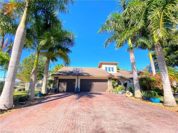 Whiskey Creek, 1402 BEECHWOOD, Fort Myers, Florida 33919, image 1