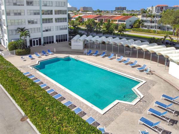Bayview Towers South, 2100 Sans Souci Blvd #B1406, North Miami, Florida 33181, image 2