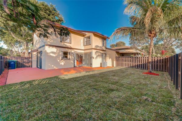 Woodgate North, 6737 SW 127th Pl #6737, Kendale Lakes, Florida 33183, image 2