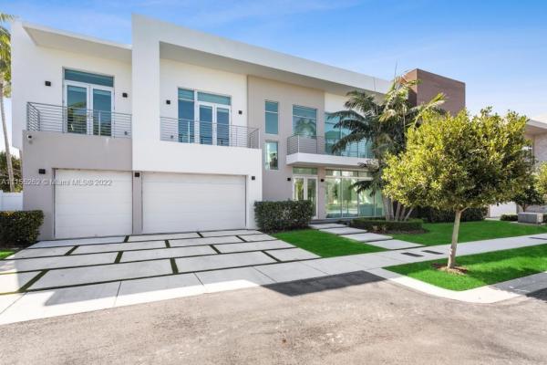 The Mansions At Doral, 10498 NW 67th Ter, Doral, Florida 33178, image 1