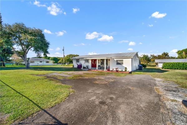 Redland No HOA, 18441 SW 238th St, Redland, Florida 33031, image 1