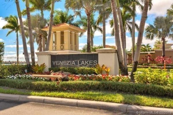 Twin Lake Shores Central, 13133 SW 142nd St, Three Lakes, Florida 33186, image 2