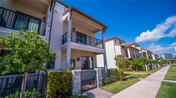 4684 NW 83rd Path, Doral, Florida 33166, image 2