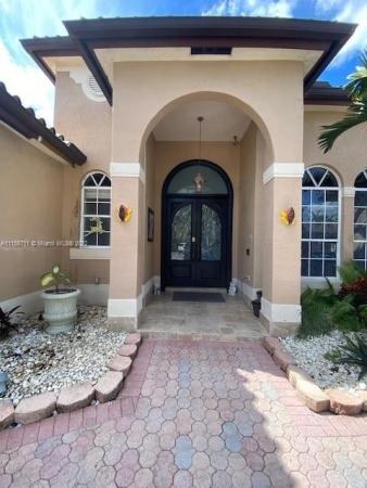 3190 SW 133rd Pl, Tamiami, Florida 33175, image 2
