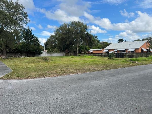 Pinewood Park, 9135 NW 4th Ave, West Little River, Florida 33150, image 2