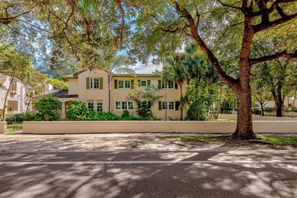 Granada, 2111 Alhambra Cir, Coral Gables, Florida 33134, image 2