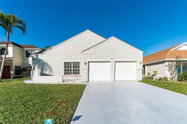 Trends At Boca Raton, 23091 Sunfield Dr, Boca Raton, Florida 33433, image 2