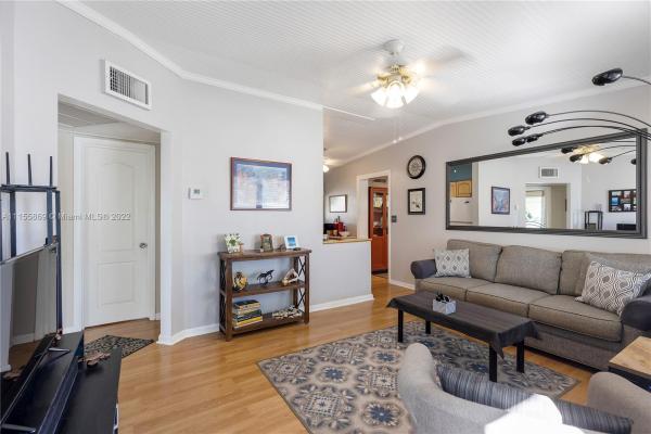Cresthaven, 416 S 62nd Ave, Hollywood, Florida 33023, image 2