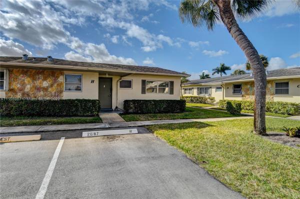 Emory At Cresthaven Villas, 2687 Emory Dr E #H, West Palm Beach, Florida 33415, image 2
