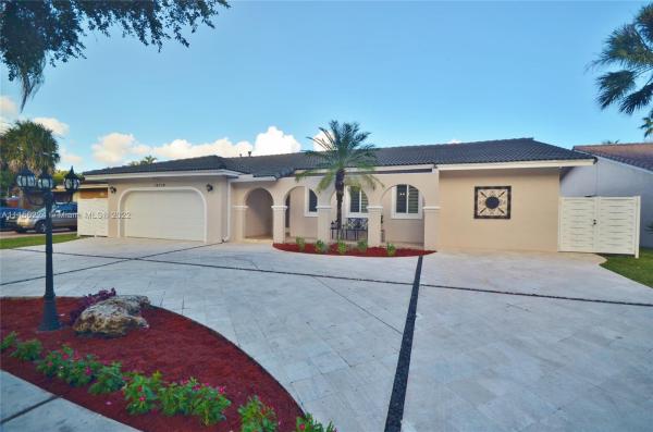 Lake Cynthia, 14719 Glencairn Rd, Miami Lakes, Florida 33016, image 2