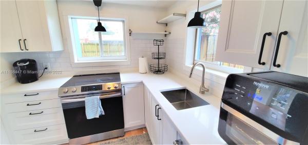 Pearl Estates, 3440 SW 15th Ct, Fort Lauderdale, Florida 33312, image 1