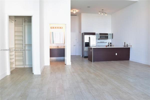 Quantum On The Bay, 1900 N Bayshore Dr #1008, Miami, Florida 33132, image 2