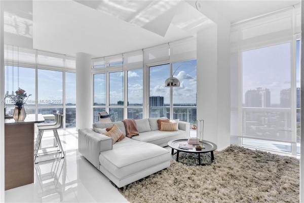 Platinum, 480 NE 30th St #2207, Miami, Florida 33137, image 2