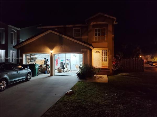 Charlestowne, 10362 SW 138th Pl, The Hammocks, Florida 33186, image 2