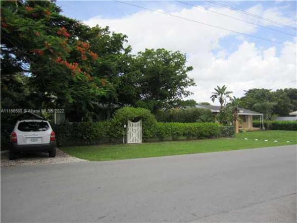 Allamanda Park, 915 NW 4th Ave, Homestead, Florida 33030, image 2