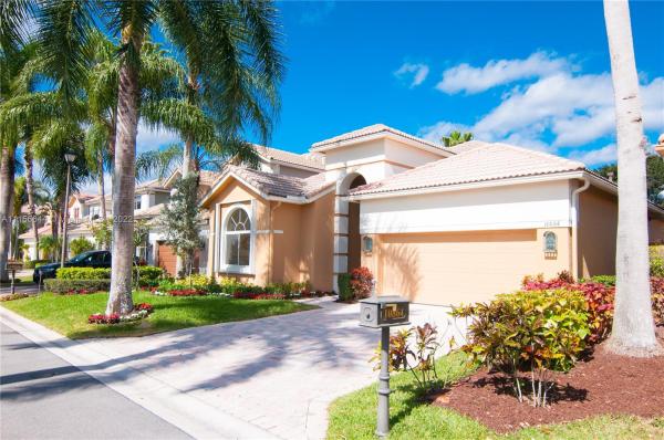 The Grande, 10864 Grande Blvd, West Palm Beach, Florida 33412, image 2