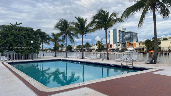 Island Point South, 7207 Bay Dr #13, Miami Beach, Florida 33141, image 2