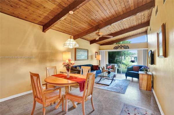 Villas At Carriage Hills, 122 Fox Rd #3-48, Hollywood, Florida 33024, image 2