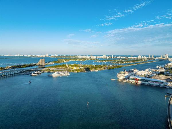 MarinaBlue, 888 Biscayne Blvd #2202, Miami, Florida 33132, image 2