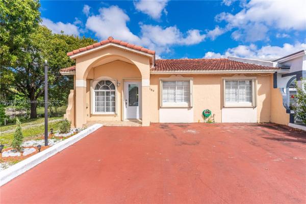 San Mateo, 7689 NW 180th Ter #7689, Country Club, Florida 33015, image 1