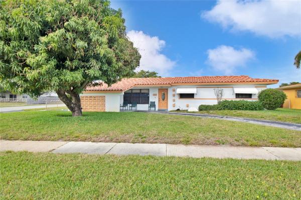 Carol City, 2941 NW 186th Ter, Miami Gardens, Florida 33056, image 1