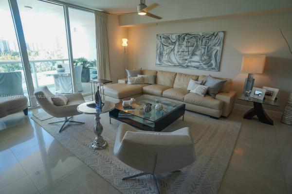 The Parc At Turnberry Isle, 19400 Turnberry Way #412, Aventura, Florida 33180, image 1