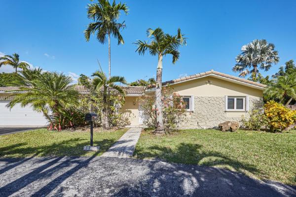 Pine Shore, 11103 SW 124th Rd, Kendall, Florida 33176, image 2