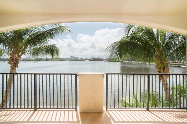 Porto Bellagio, 17100 N Bay Rd #1308, Sunny Isles Beach, Florida 33160, image 2