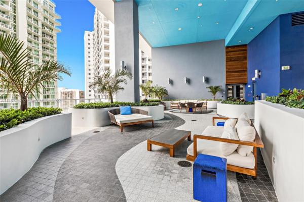 Brickell House, 1300 Brickell Bay Dr #2807, Miami, Florida 33131, image 2