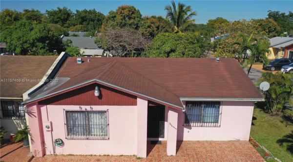 Lakes Of Acadia, 5223 NW 197th Ter, Miami Gardens, Florida 33055, image 2