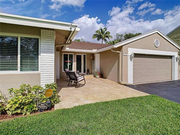 Shenandoah, 14621 Madison Pl, Davie, Florida 33325, image 2