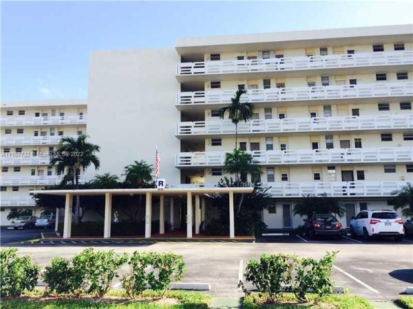 Point East, 3010 Marcos Dr #R107, Aventura, Florida 33160, image 2