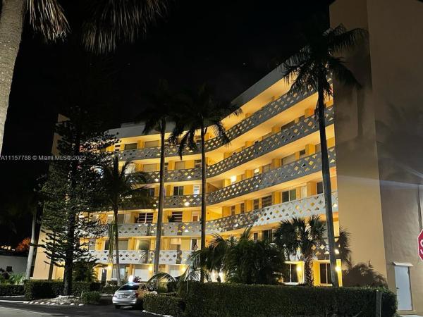 Ocean Sunrise, 2400 NE 9th St #202, Fort Lauderdale, Florida 33304, image 1