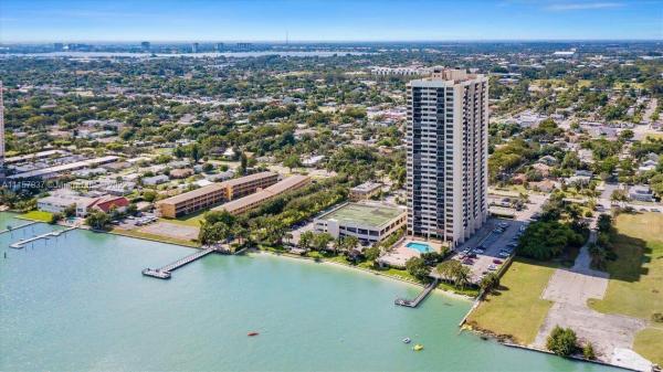 The Palm Beach House, 5600 N Flagler Dr #402, West Palm Beach, Florida 33407, image 2