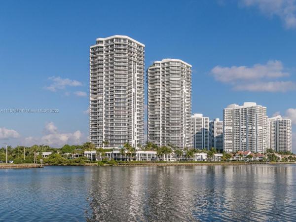 One Island Place, 3802 NE 207th St #902, Aventura, Florida 33180, image 1