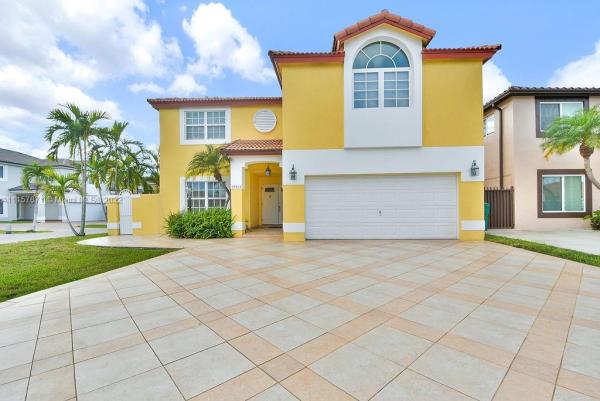 Marbella Park, 19574 NW 83rd Pl, Hialeah, Florida 33015, image 2