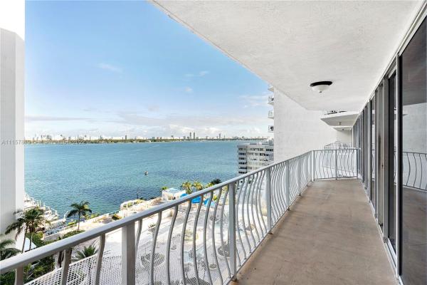The Grandview Palace, 7601 E Treasure Dr #1410, North Bay Village, Florida 33141, image 2