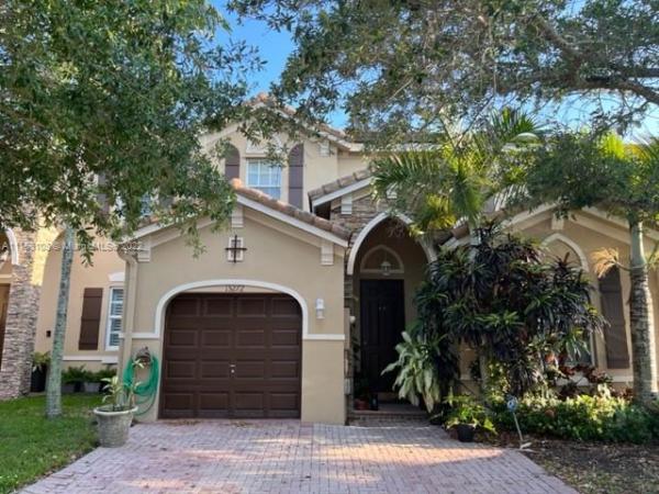 Catalina Isles, 15272 SW 9th Way, Palmetto Estates, Florida 33194, image 2